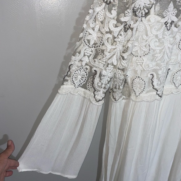 Dress - Picture 3 of 4